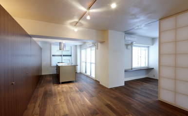 リビングから寝室