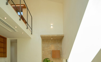 リビング吹き抜け