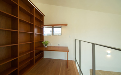 眺めのいい窓 書斎