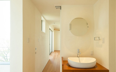 眺めのいい窓 洗面コーナー