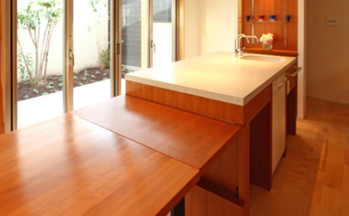 books and gardens バタフライテーブル