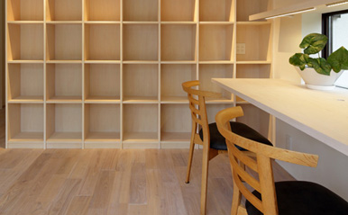 湖風の家 書斎本棚