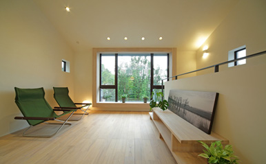 湖風の家 リビング