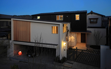 ファミリーポートレイト 全景夜景