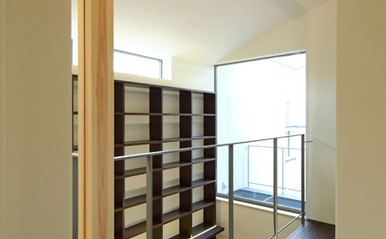 ねことひきこもる家 2階廊下