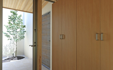 キッチンの家 玄関